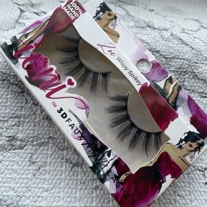 Ioni Lashes